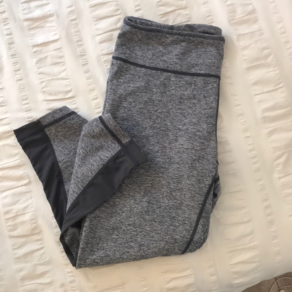 Women’s Capri workout pants